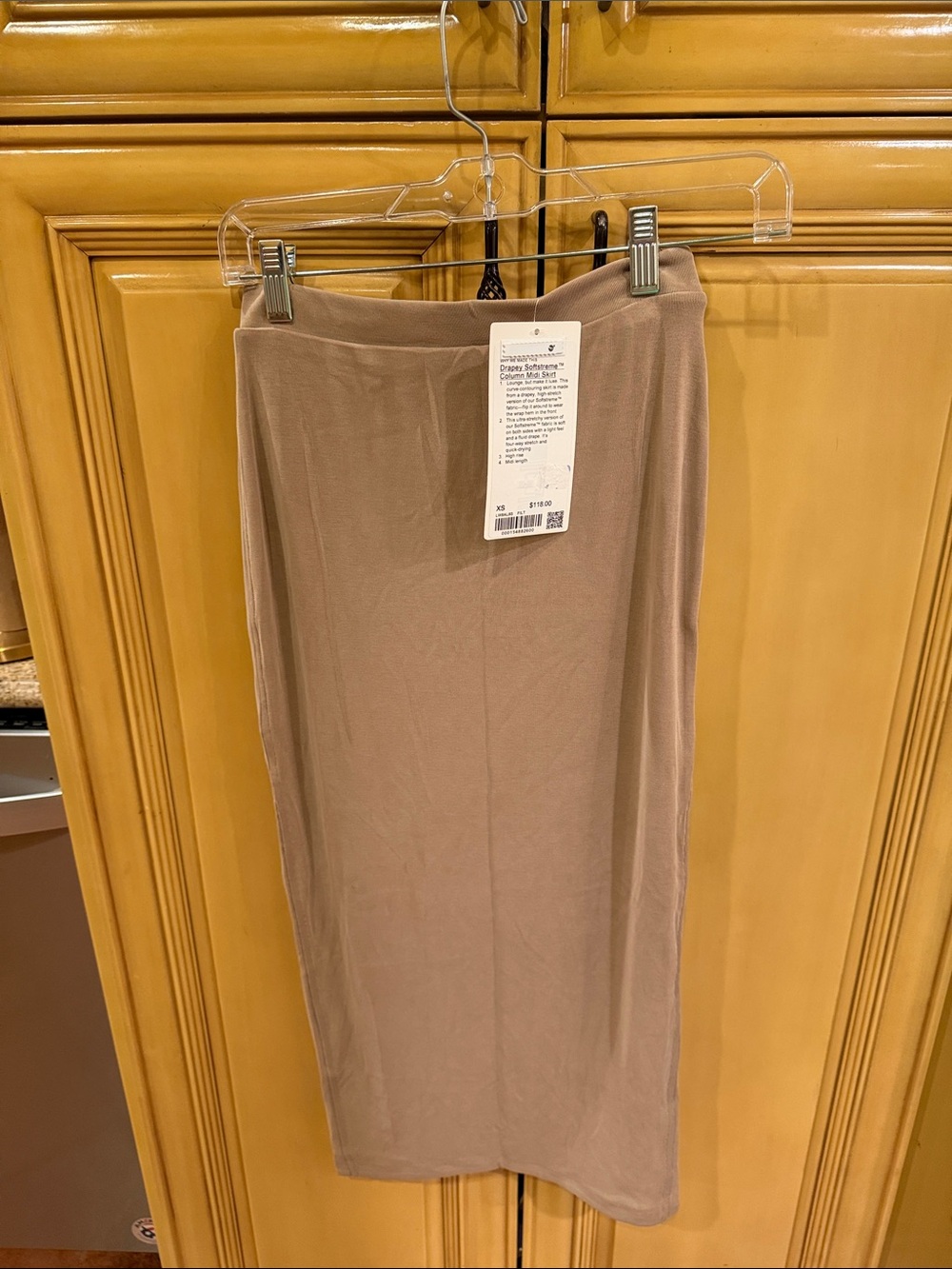 Ladies midi skirt size xs NWT